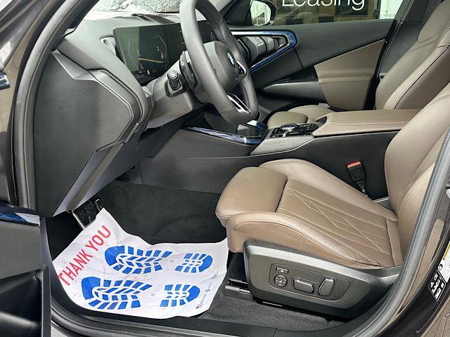 Certified 2025 BMW X3 xDrive30i w/ M Sport Package image 15