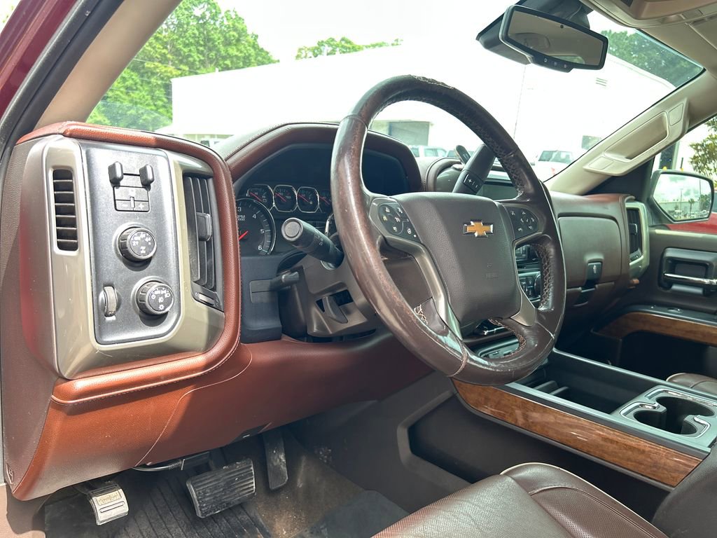 Used 2016 Chevrolet Silverado 1500 High Country w/ High Country Premium Package AWD/4WD image 8