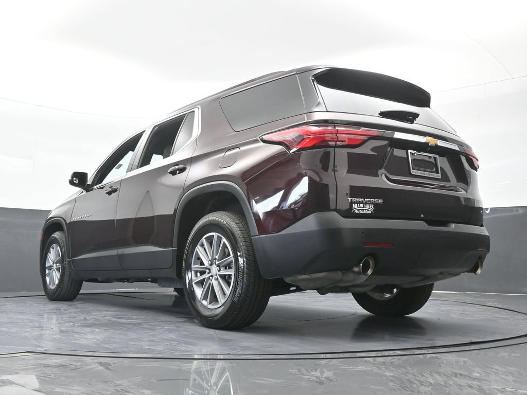 Used 2022 Chevrolet Traverse LT w/ LPO, Floor Liner Package FWD image 63