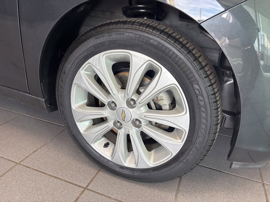 Used 2017 Chevrolet Spark LT image 8