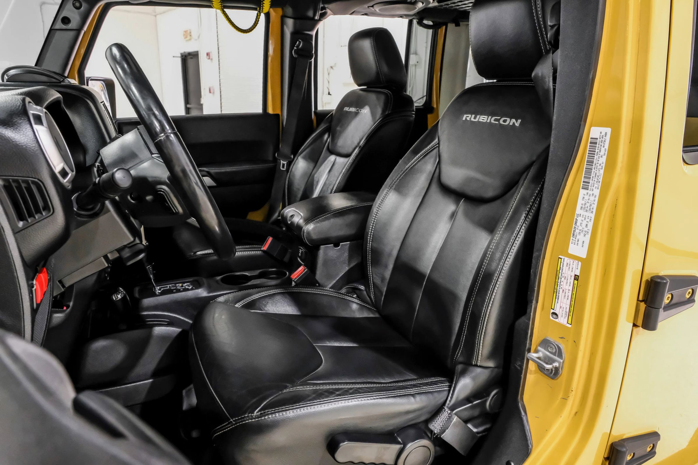 Used 2014 Jeep Wrangler Unlimited Rubicon image 36