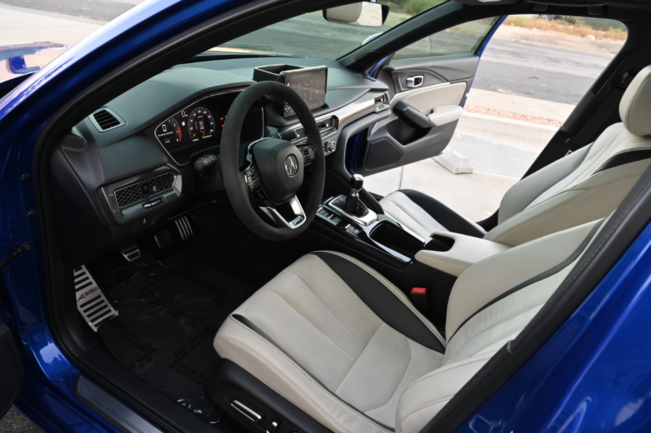 Used 2023 Acura Integra A-Spec image 11