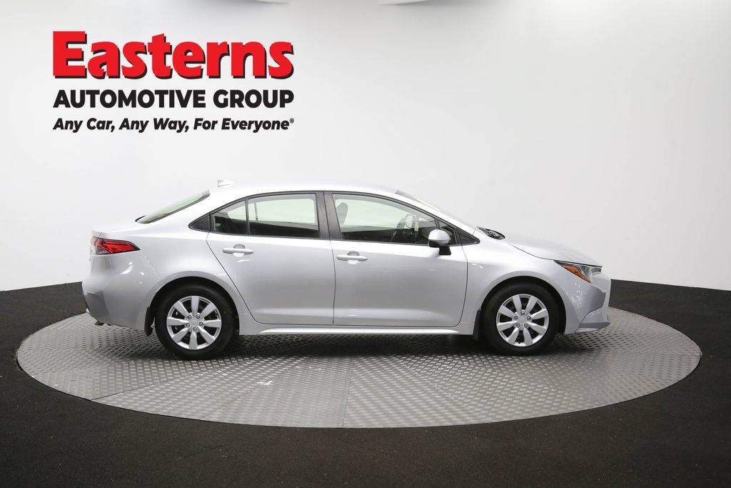 Used 2022 Toyota Corolla LE FWD image 43