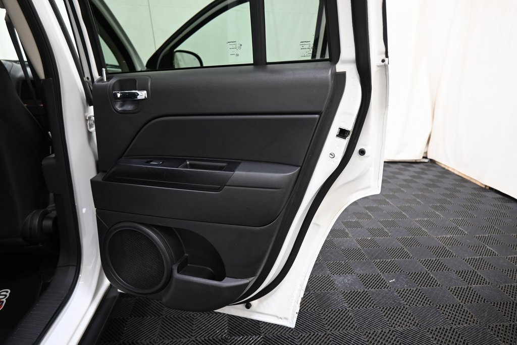 Used 2012 Jeep Compass Sport image 21