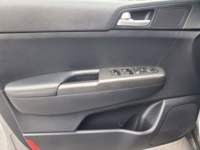 Used 2017 Kia Sportage LX FWD image 11
