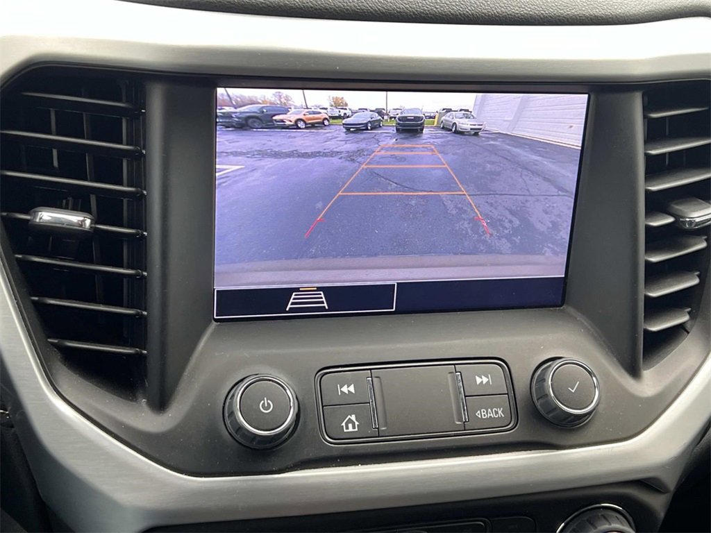 Certified 2023 GMC Acadia SLE w/ Driver Convenience Package image 20