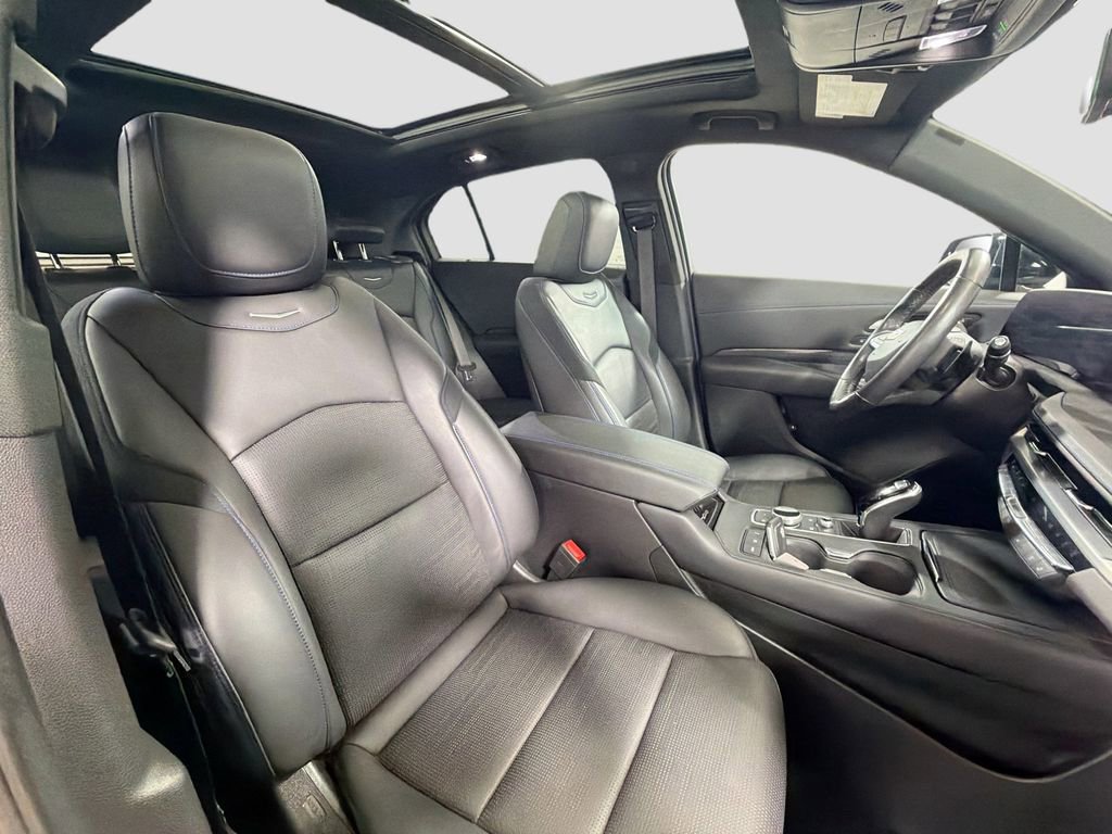 Used 2024 Cadillac XT4 Sport AWD/4WD image 31