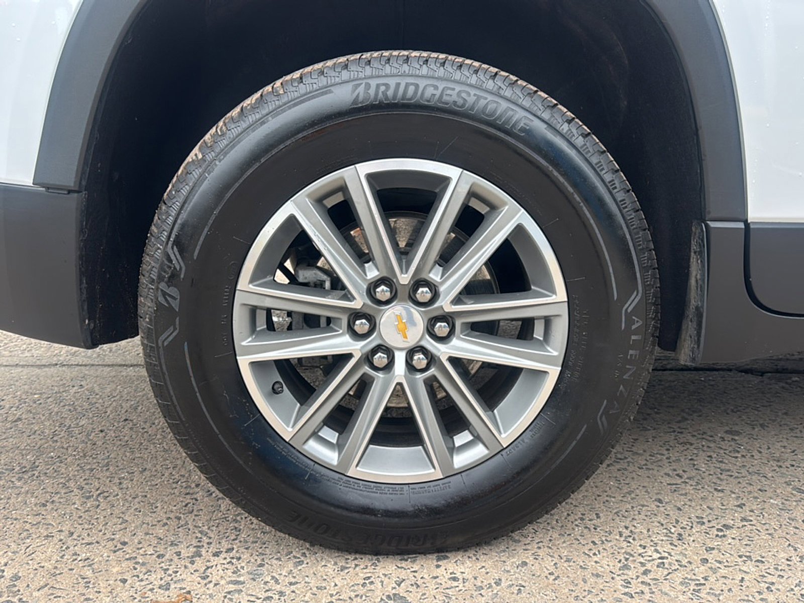 Certified 2023 Chevrolet Traverse LT AWD/4WD image 44
