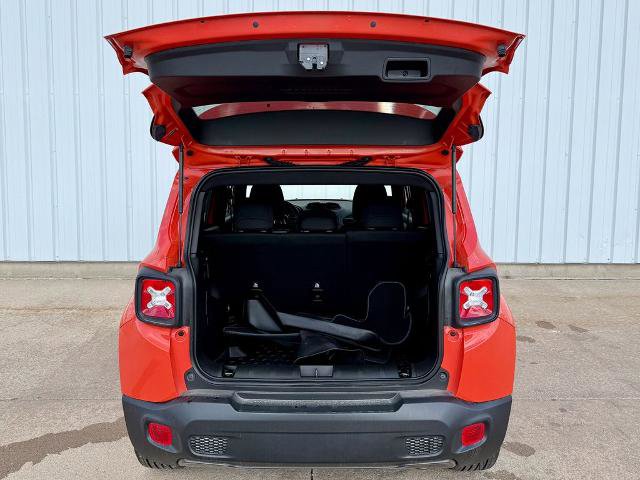 Used 2021 Jeep Renegade Latitude image 15