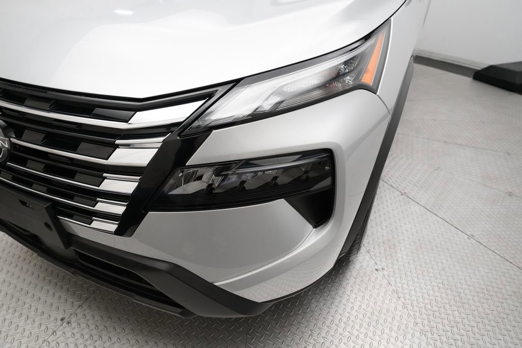 Certified 2024 Nissan Rogue S image 22