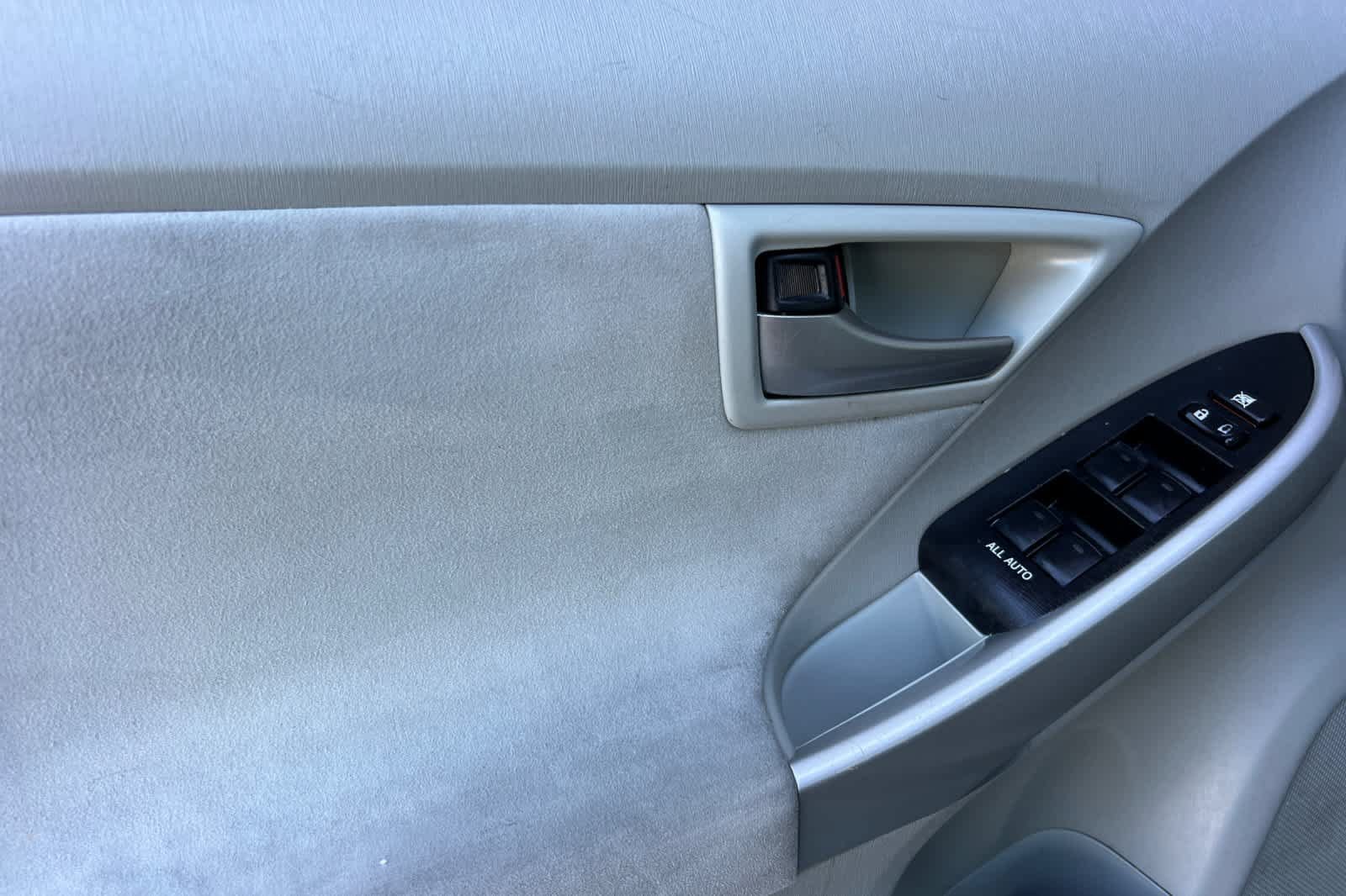 Used 2015 Toyota Prius Three FWD image 12