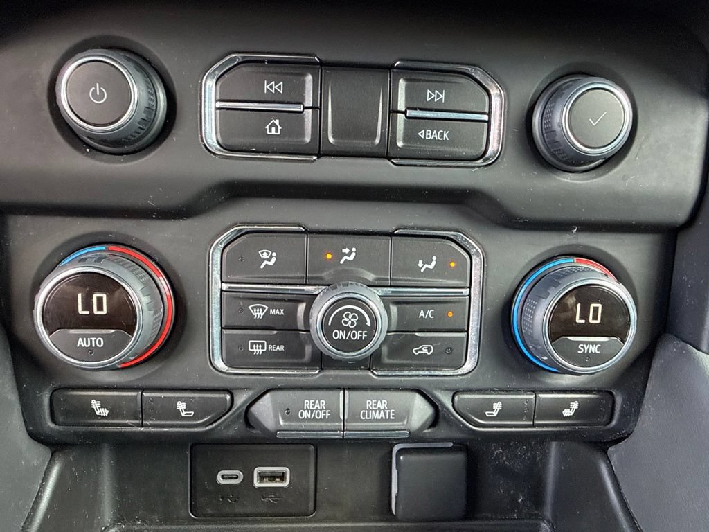 Used 2024 Chevrolet Tahoe RST w/ Luxury Package AWD/4WD image 37