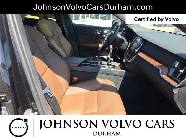 Used 2025 Volvo V60 B5 Cross Country Plus AWD/4WD image 10