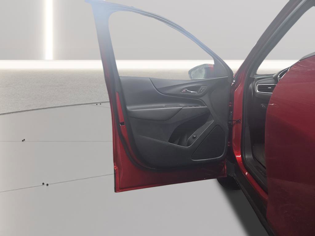 Used 2023 Chevrolet Equinox LT image 18