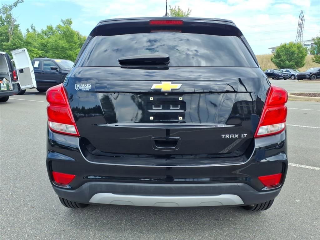 Certified 2018 Chevrolet Trax LT w/ LT Convenience Package FWD image 29