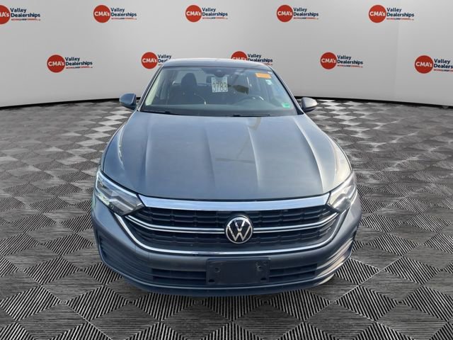 Used 2022 Volkswagen Jetta SE w/ Panoramic Sunroof Package image 7