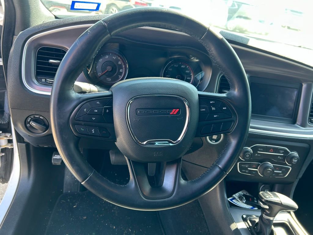 Used 2020 Dodge Charger SXT w/ Blacktop Package RWD image 10