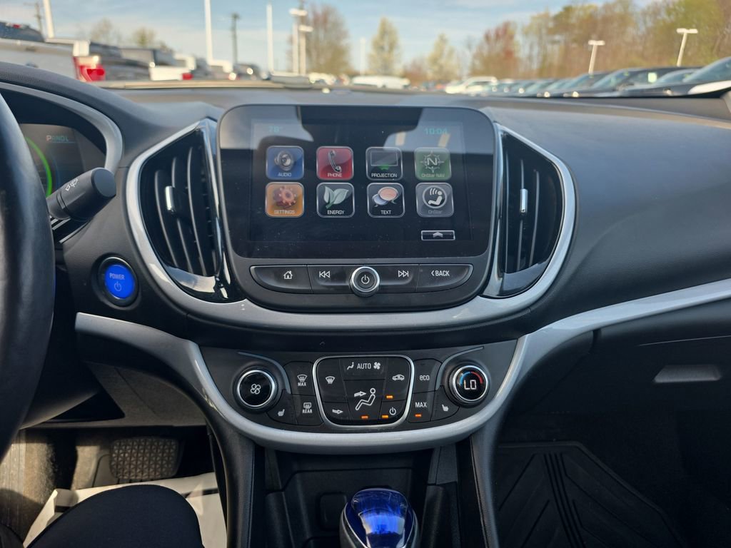 Used 2017 Chevrolet Volt LT w/ Comfort Package image 32