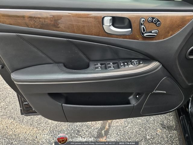 Used 2011 Hyundai Equus Signature RWD image 15