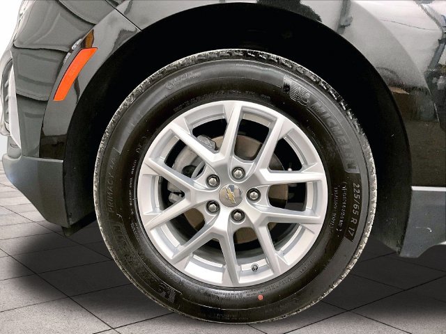 Used 2024 Chevrolet Equinox LT FWD image 8