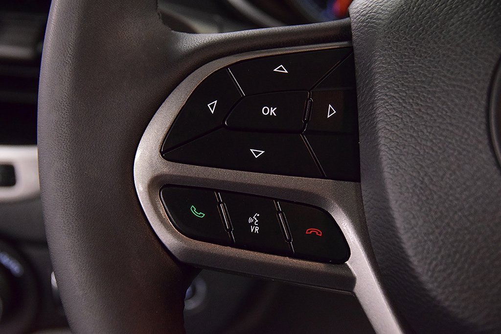 Used 2022 Jeep Cherokee Limited w/ Elite Package image 19