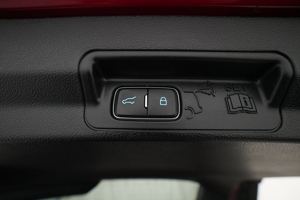 Used 2023 Ford Explorer ST-Line w/ Class IV Trailer Tow Package image 15