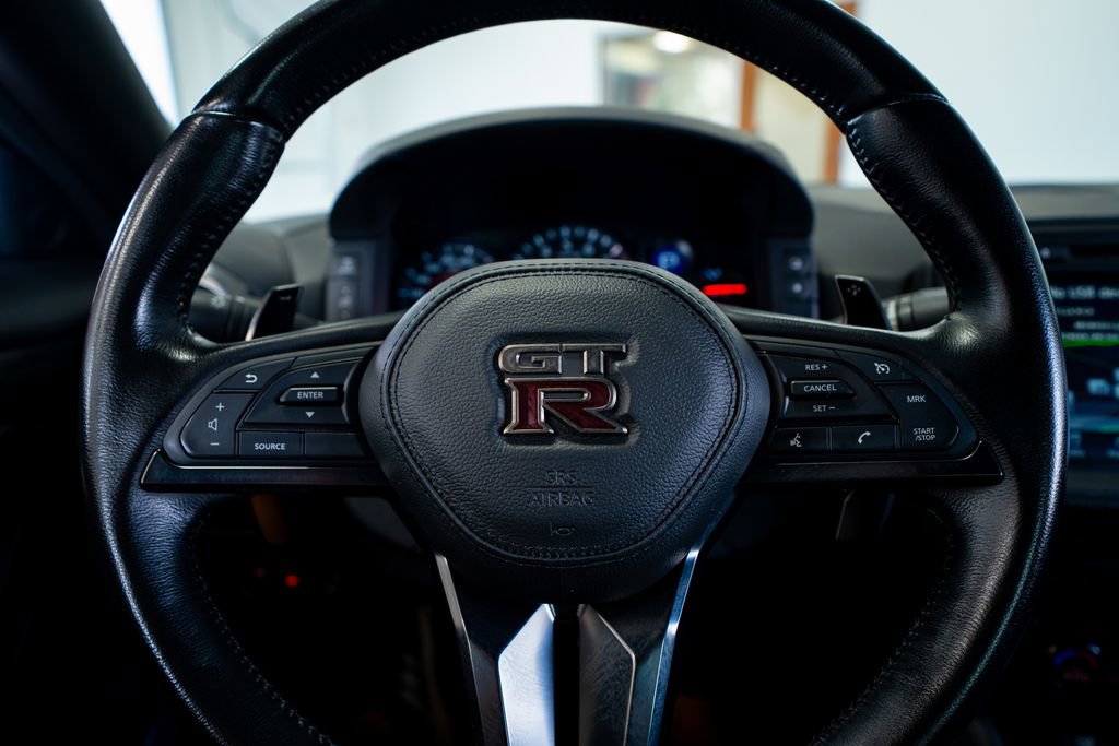 Used 2023 Nissan GT-R Premium w/ Floor Mat Package image 34