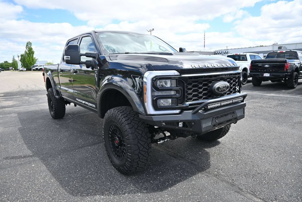 New 2026 Ford F250 Lariat w/ Black Appearance Package AWD/4WD image 7