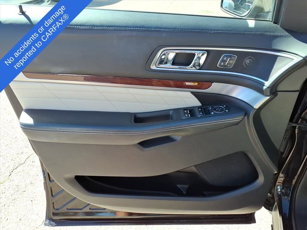 Used 2017 Ford Explorer Platinum image 14