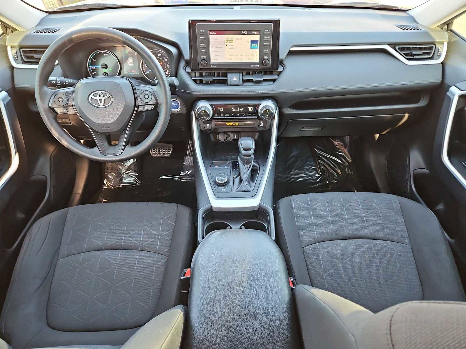 Used 2021 Toyota RAV4 XLE w/ Carpet Mat Package (TMS) image 16