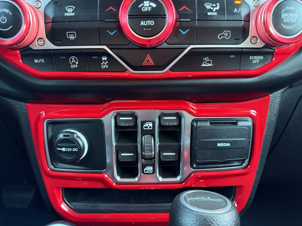 Used 2021 Jeep Gladiator Sport image 28