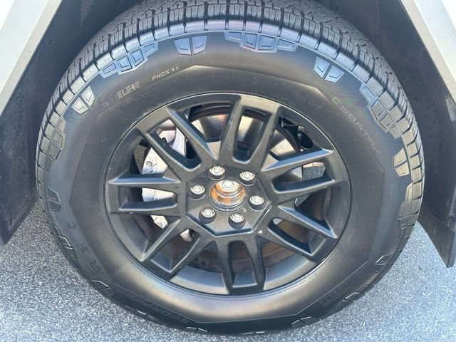 Used 2024 Tesla Cybertruck Cyberbeast AWD/4WD image 14