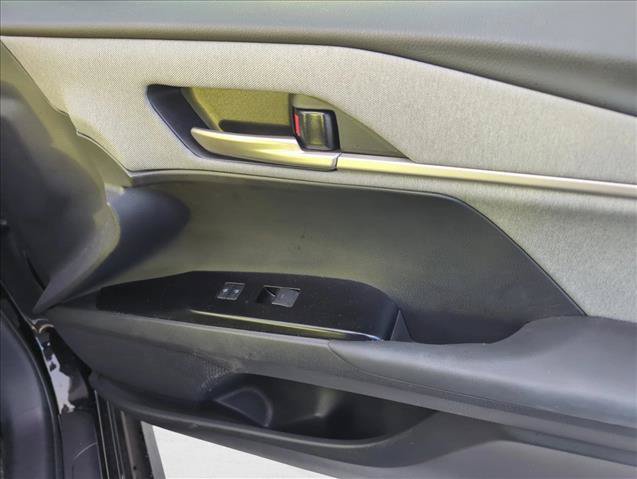 Used 2025 Toyota Camry LE FWD image 25