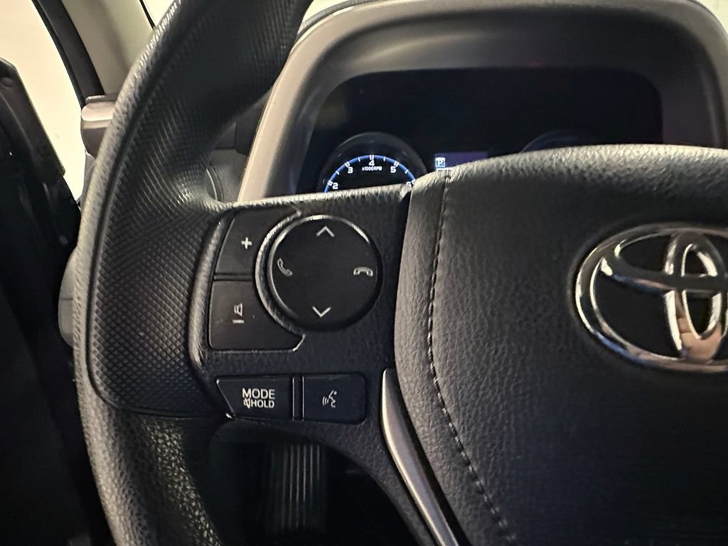Used 2018 Toyota RAV4 LE w/ All Weather Liner Package AWD/4WD image 30