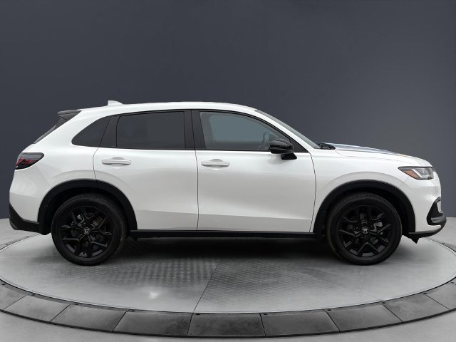 Certified 2025 Honda HR-V Sport image 6