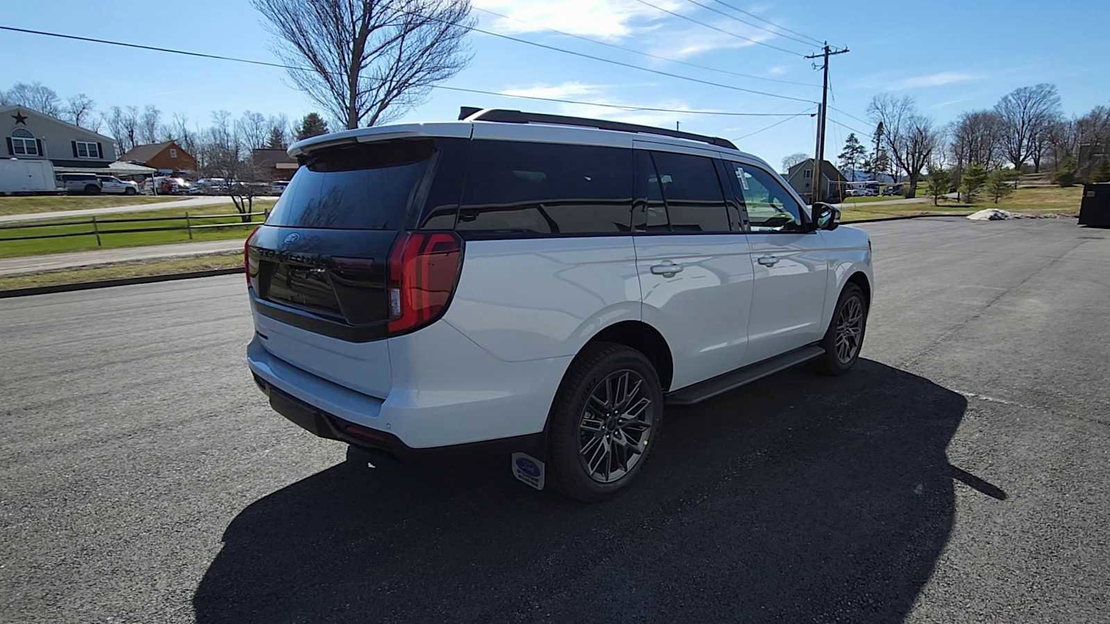 New 2026 Ford Expedition Platinum image 8
