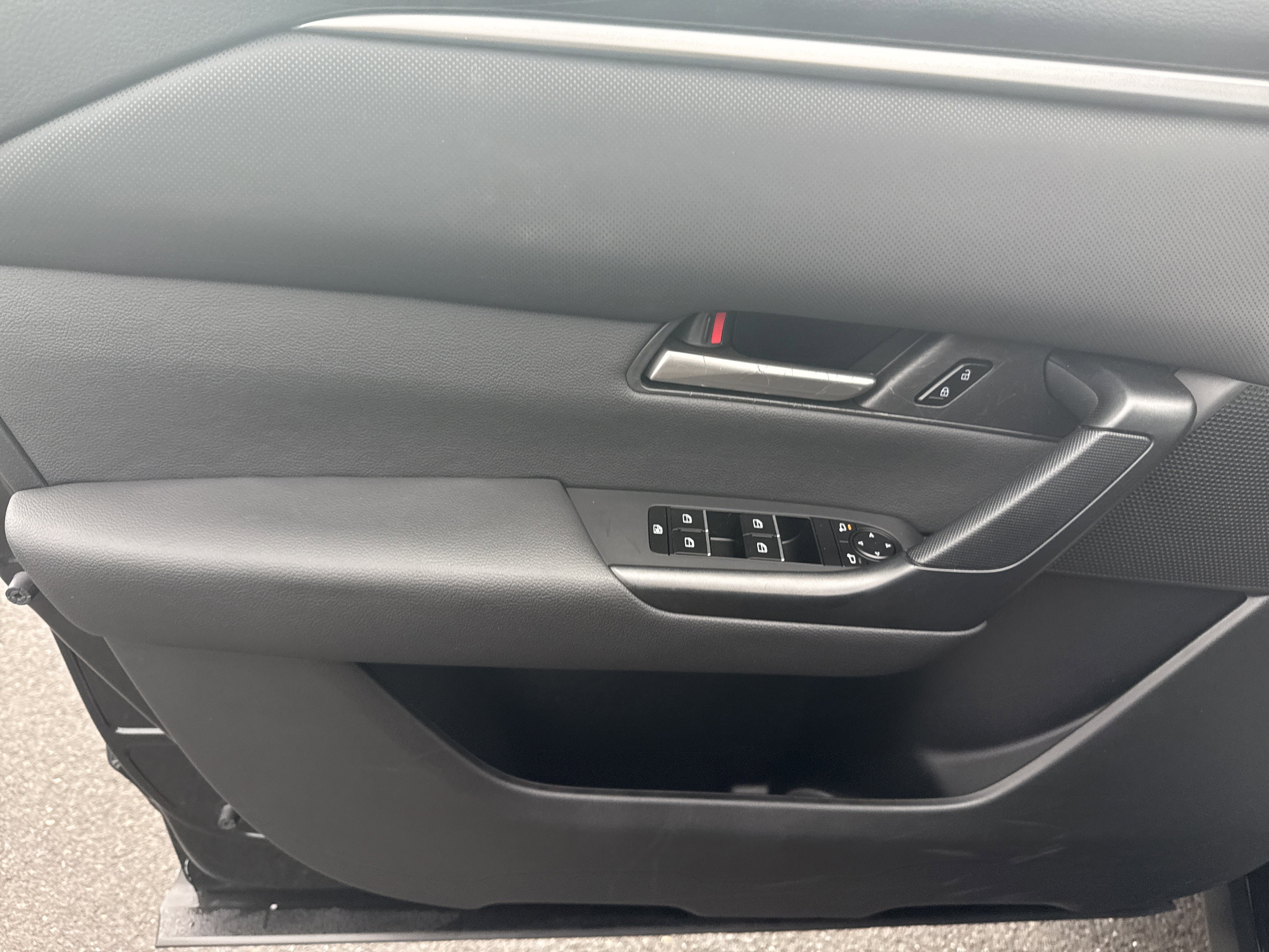 Used 2025 MAZDA CX-50 AWD 2.5 S w/ Preferred Package image 16