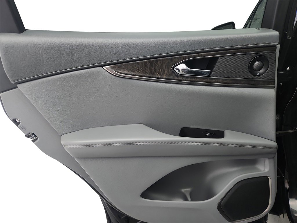 Used 2019 Lincoln Nautilus Reserve image 26