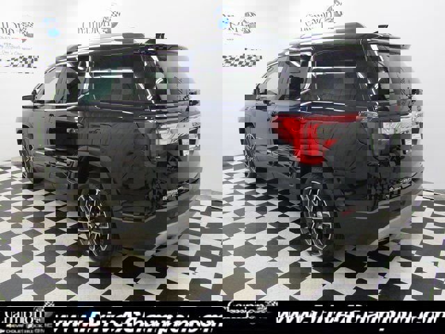 Used 2022 GMC Acadia SLT w/ Technology Package image 14