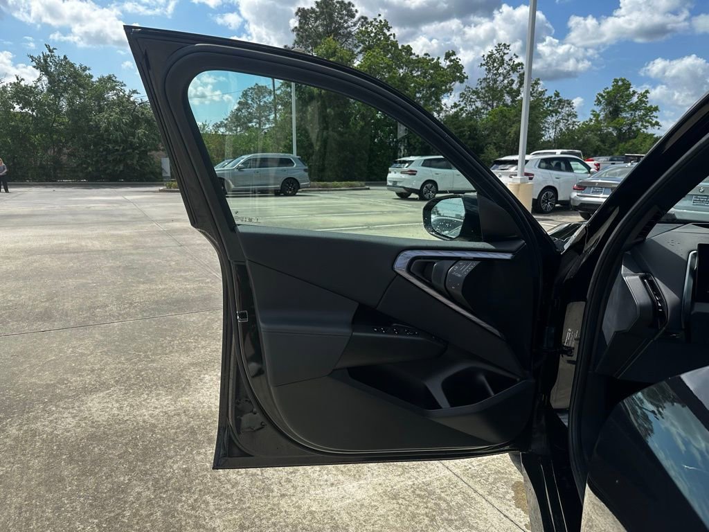 Certified 2025 BMW X3 xDrive30i w/ Premium Package image 12