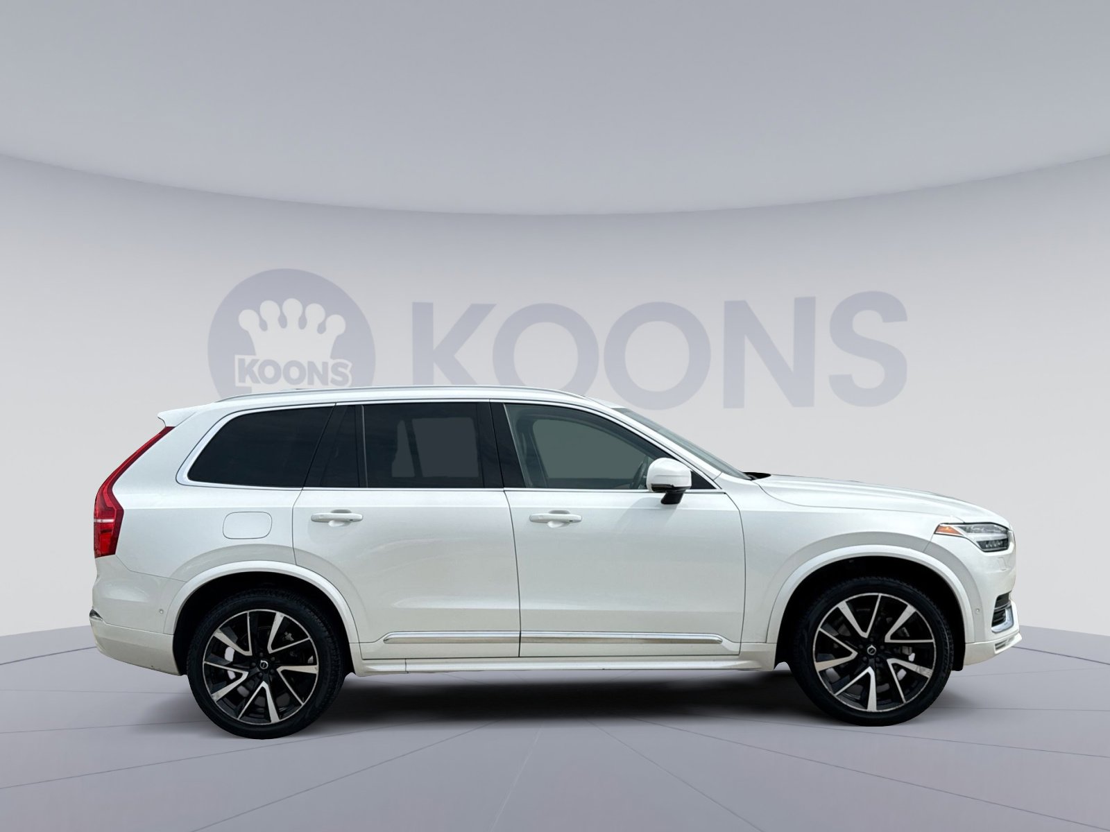 Certified 2023 Volvo XC90 B5 Plus w/ Protection Package Premier AWD/4WD image 8