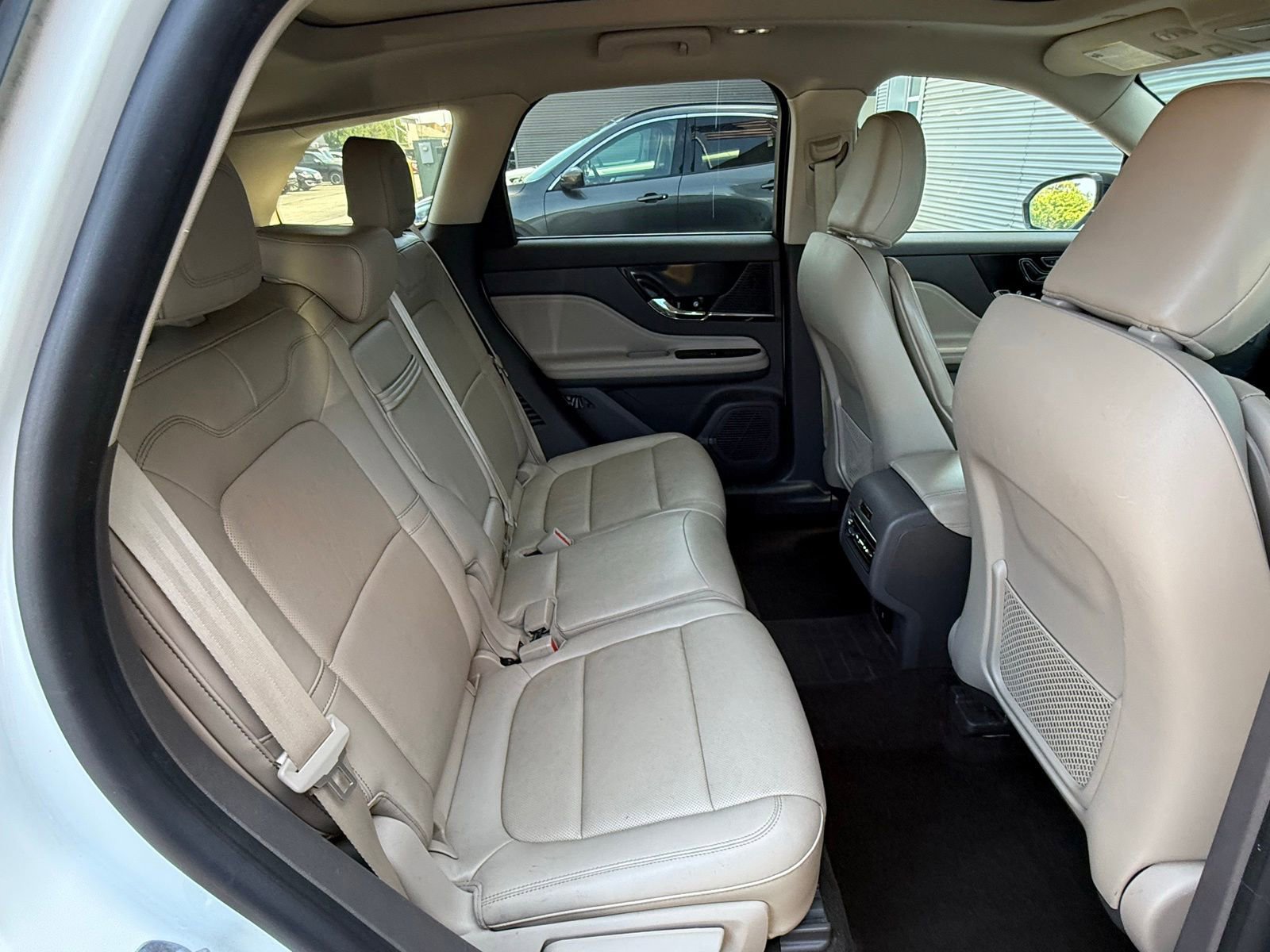 Used 2022 Lincoln Corsair AWD w/ Premium Package image 15