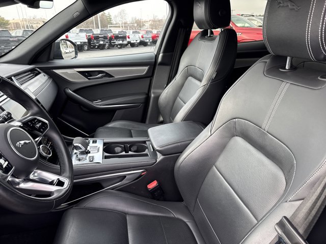 Used 2024 Jaguar F-PACE R-Dynamic S image 5