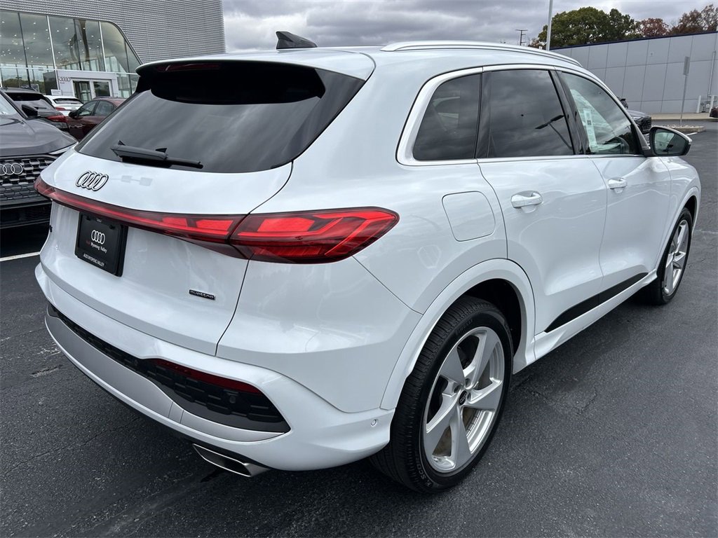 New 2025 Audi Q5 Prestige image 8