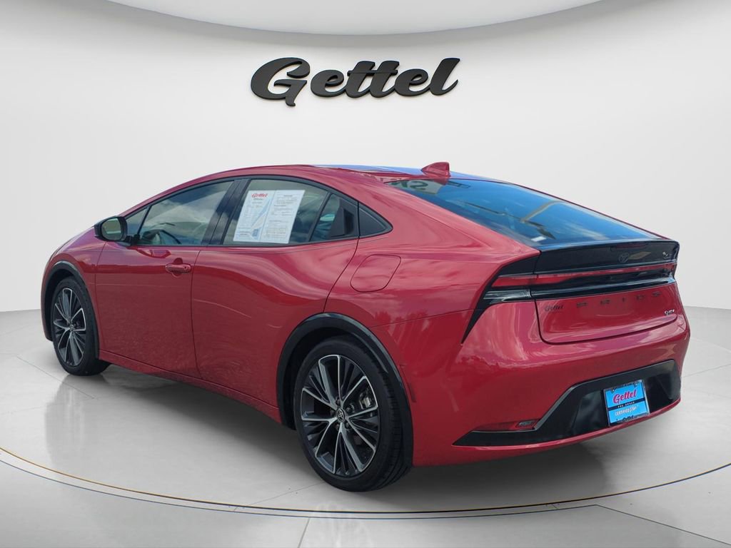 Used 2024 Toyota Prius XLE image 14