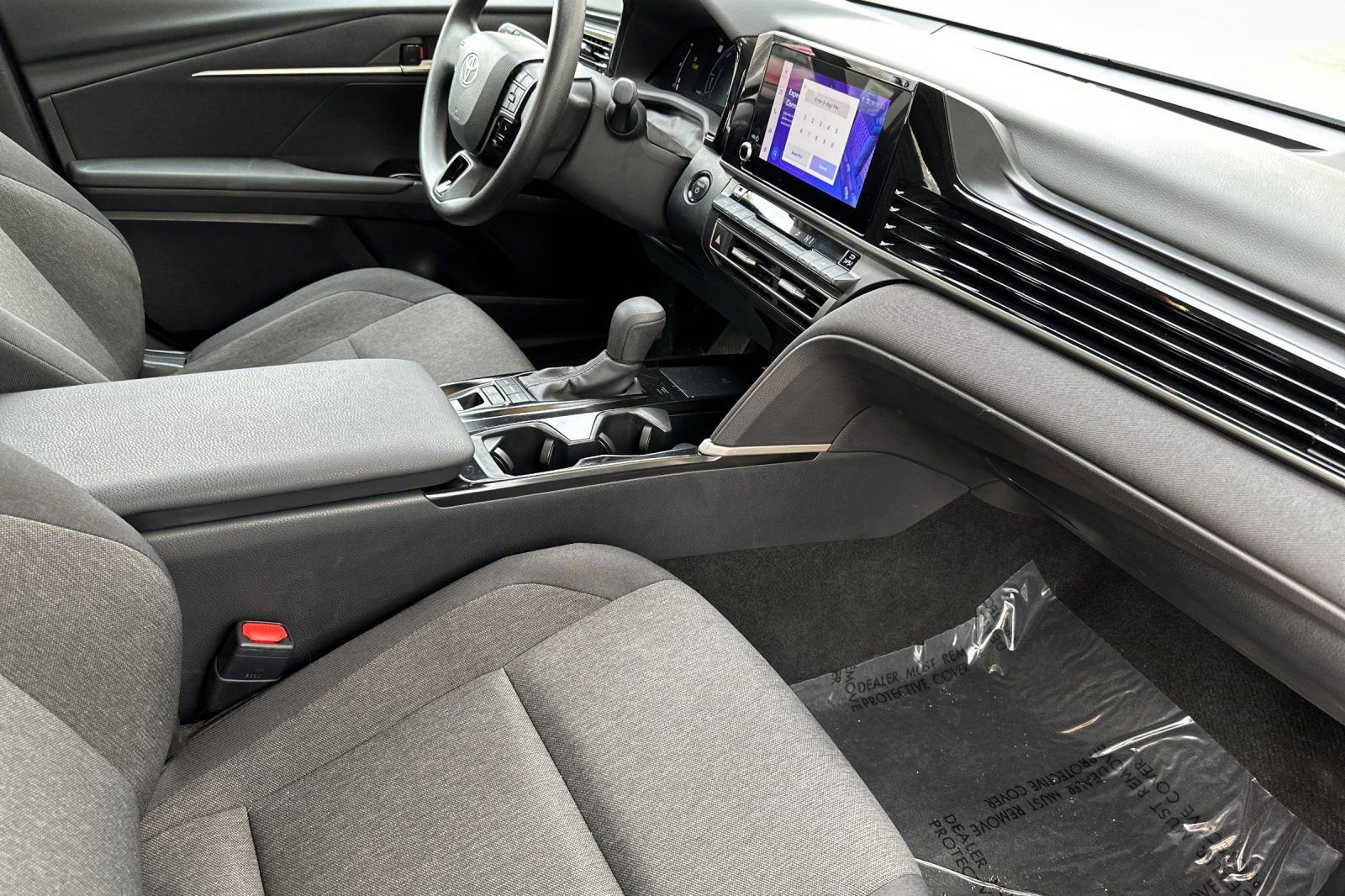 Used 2025 Toyota Camry LE image 15