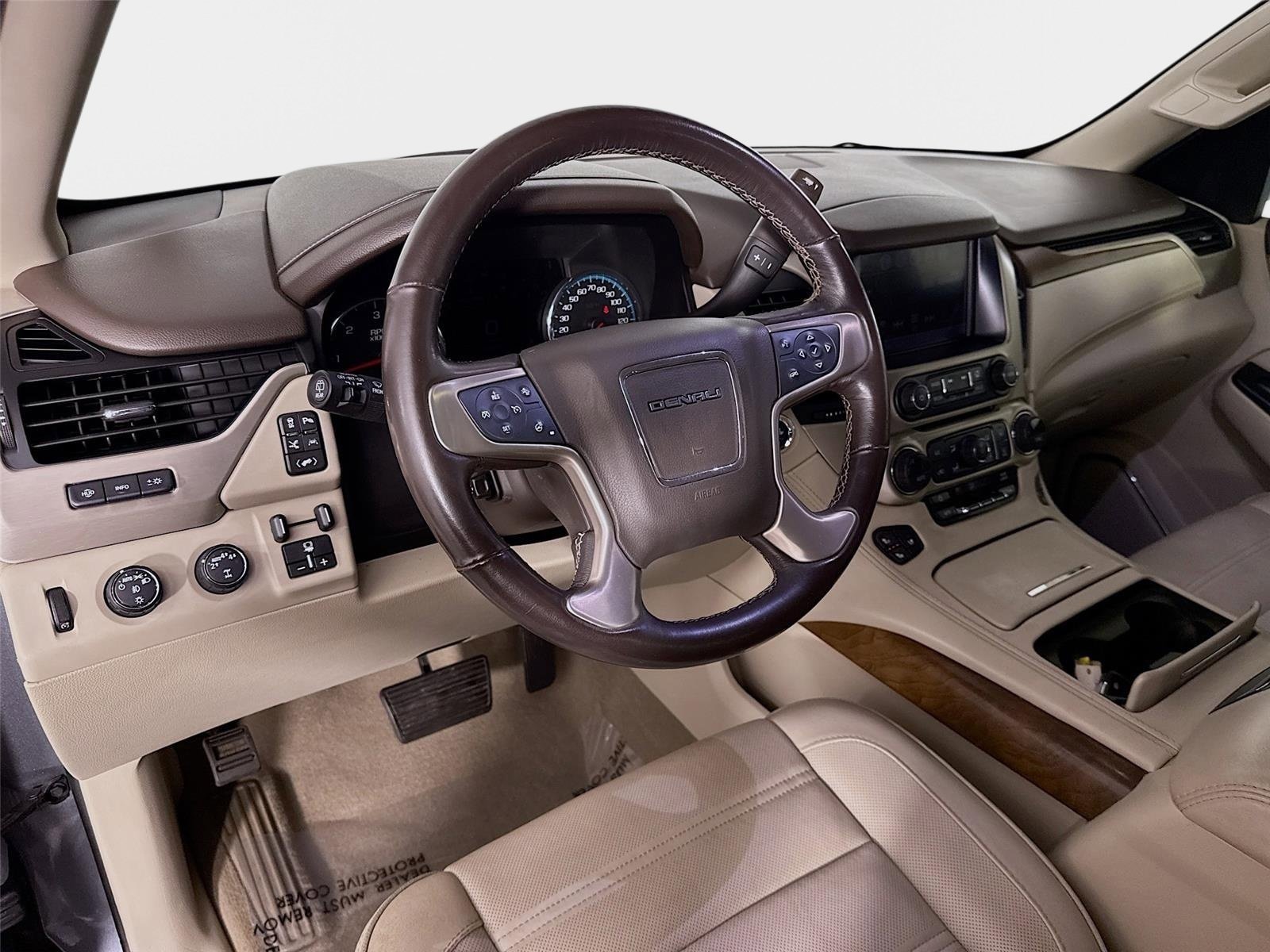 Certified 2020 GMC Yukon Denali w/ Denali Ultimate Package AWD/4WD image 9