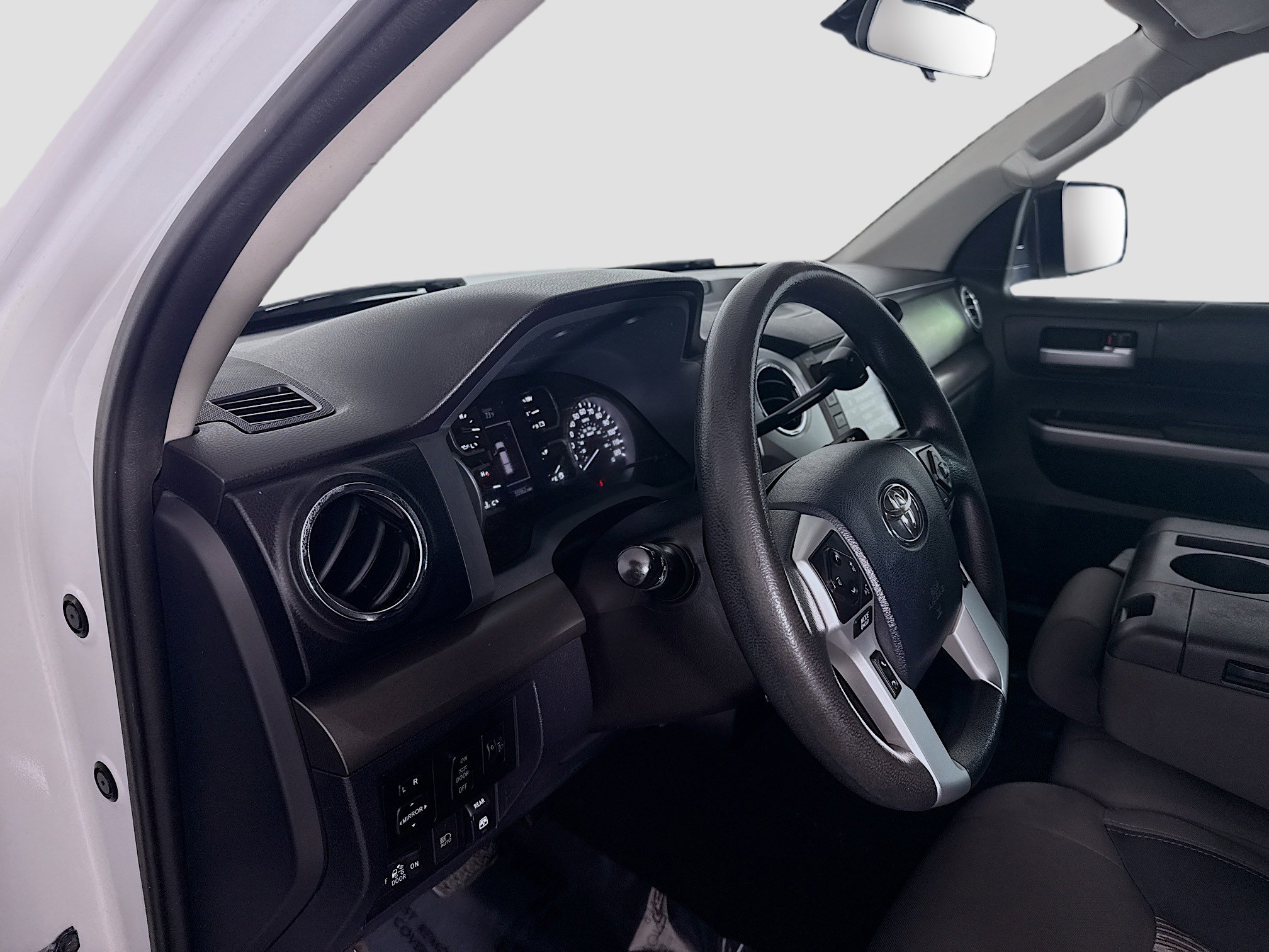Used 2018 Toyota Tundra SR5 image 22