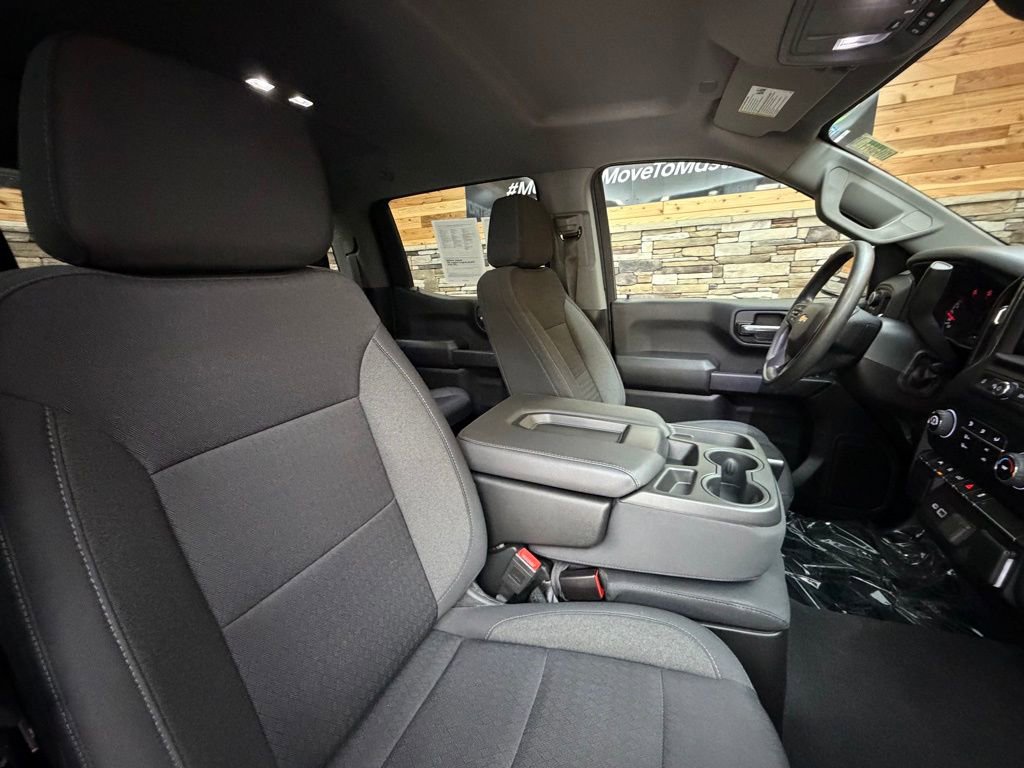 Used 2022 Chevrolet Silverado 1500 Custom w/ LPO, Dark Essentials Package image 15