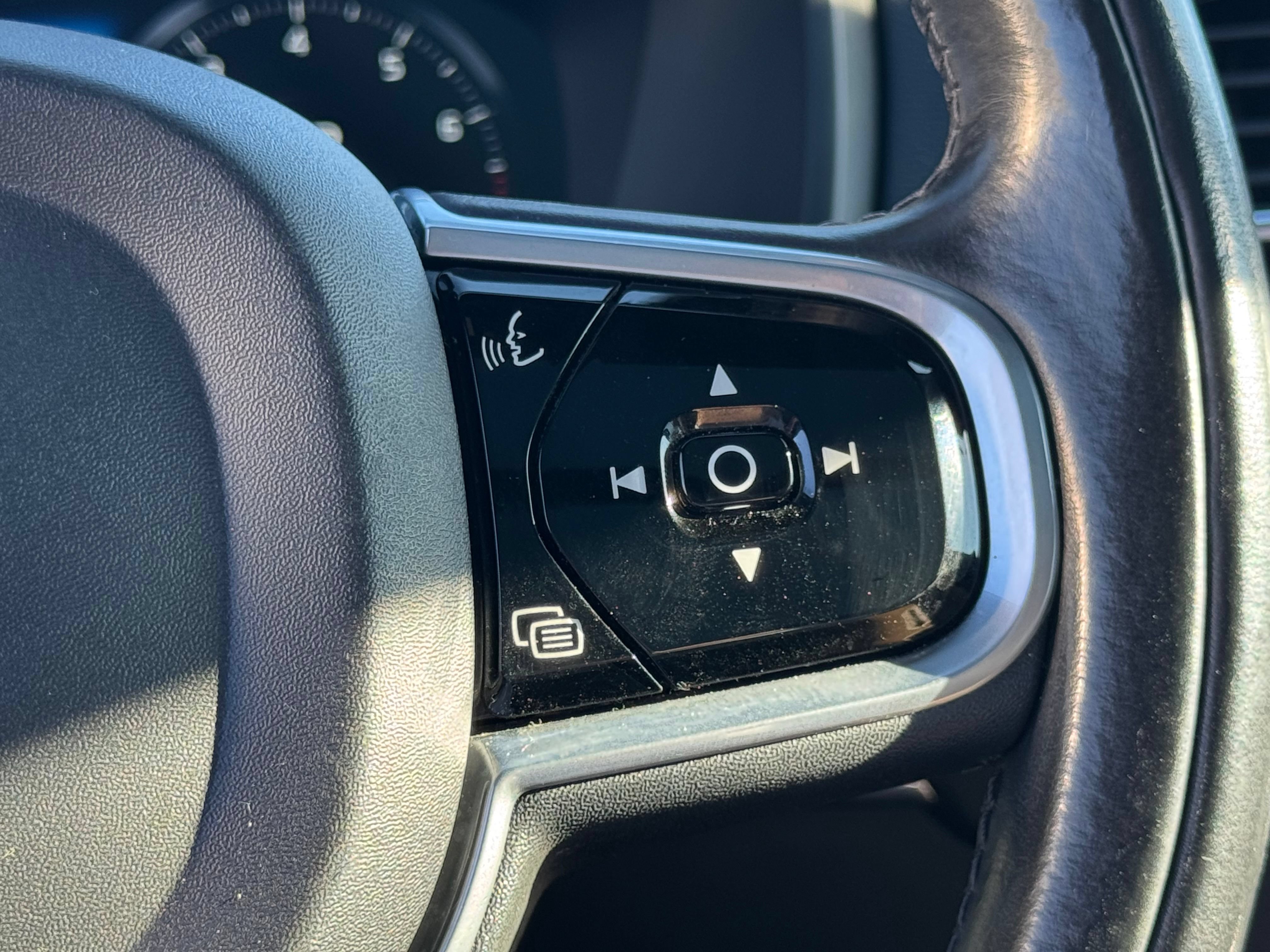 Used 2018 Volvo XC90 T6 Inscription w/ Convenience Package AWD/4WD image 39